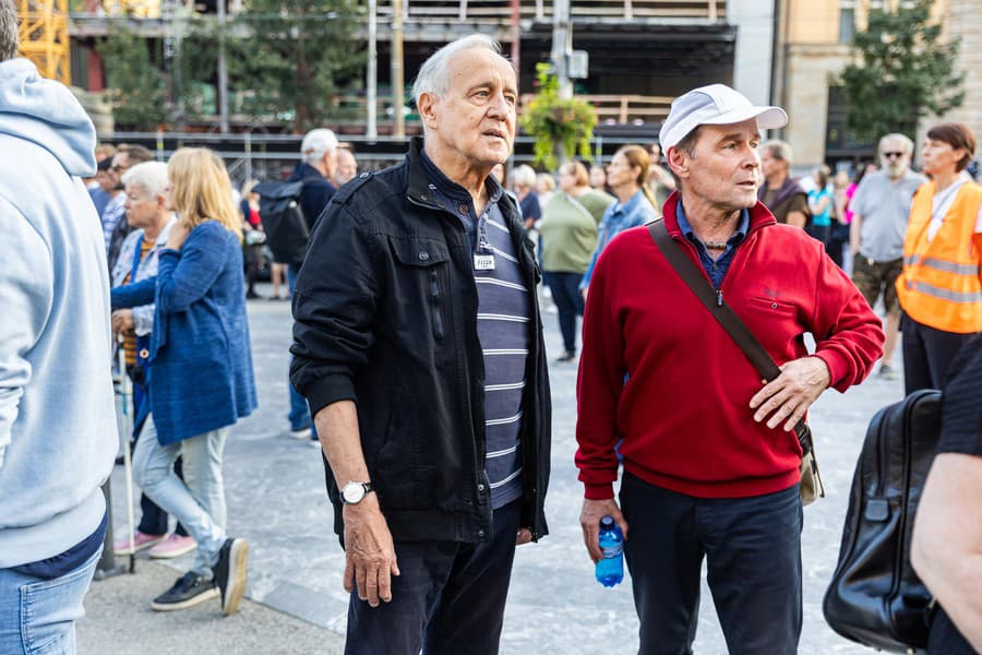 Protest proti ministerke Martine Šimkovičovej, na snímke Ján Greššo a Ján Gallovič
