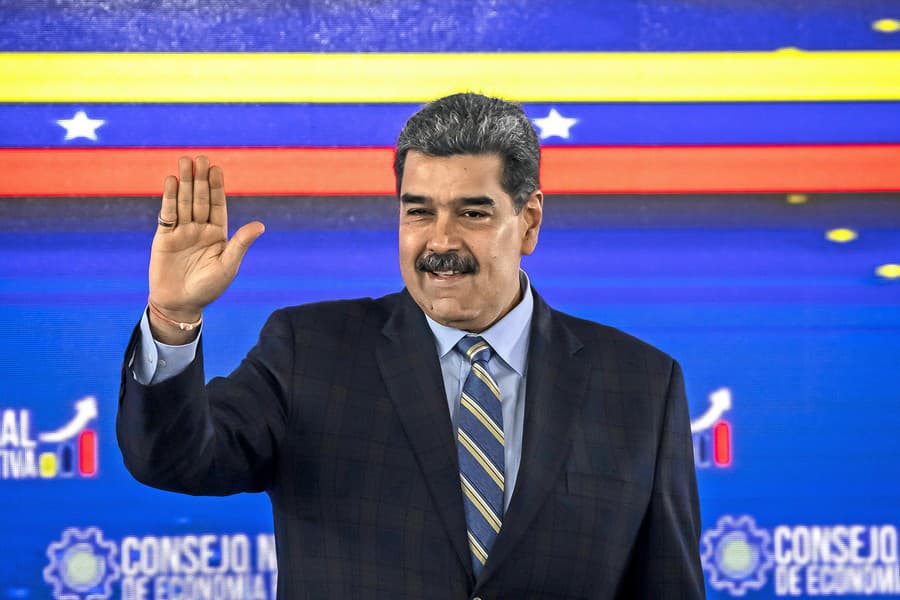 Jedným z cieľov atentátu mal byť prezident Nicolás Maduro.