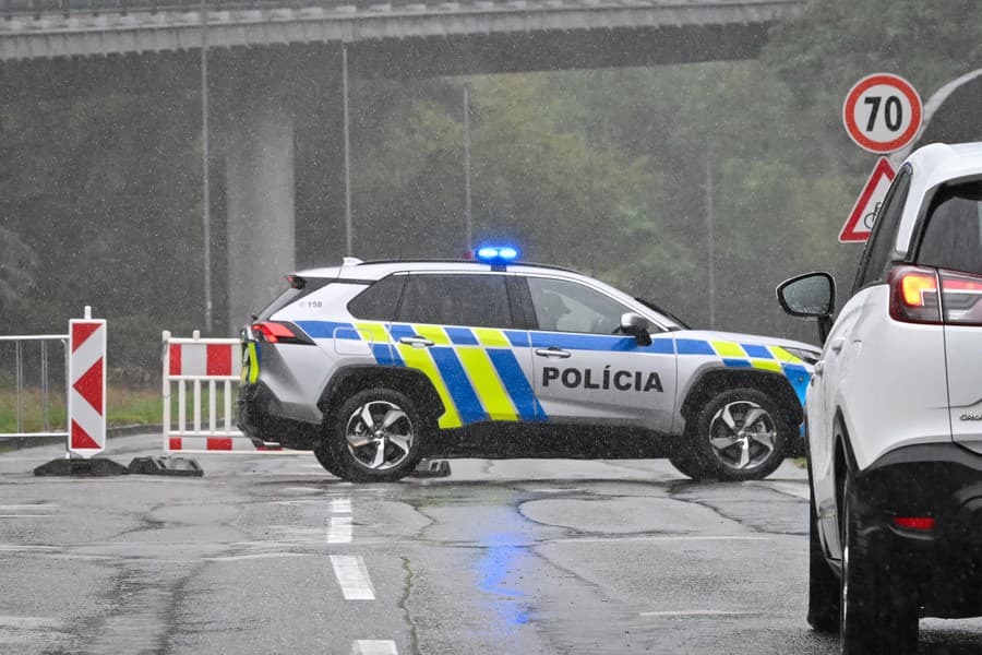 Žltomodré reflexné polepy na