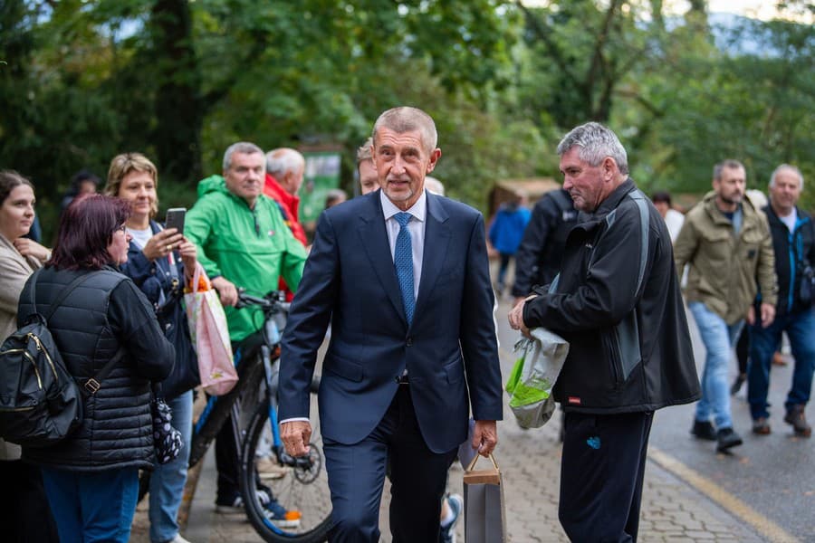 Prišiel aj Andrej Babiš.