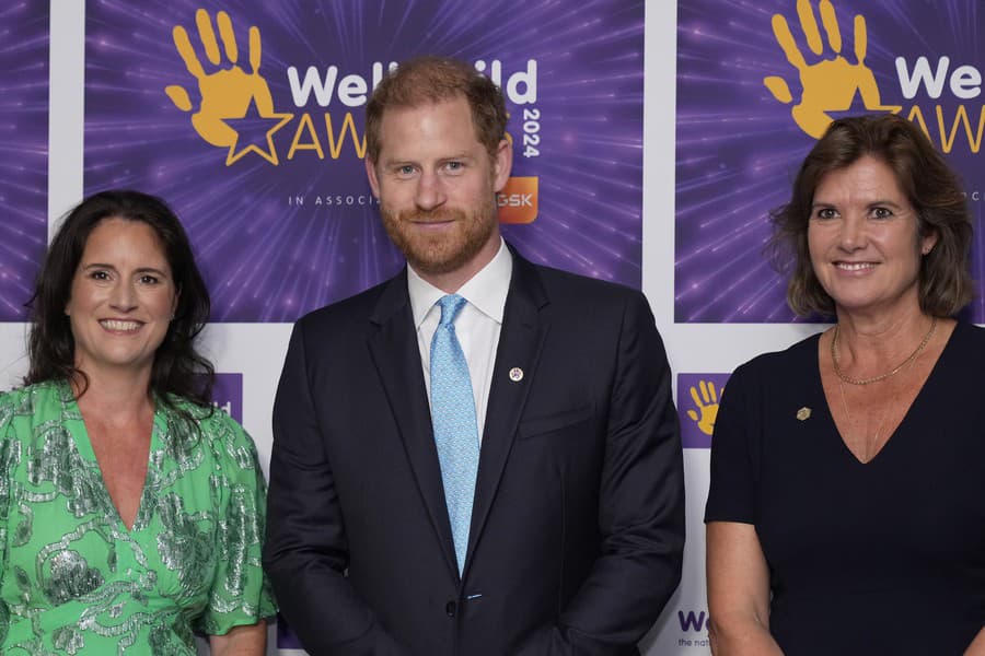 Princ Harry sa vrátil do Británie na slávnostné odovzdávanie cien WellChild v Londýne