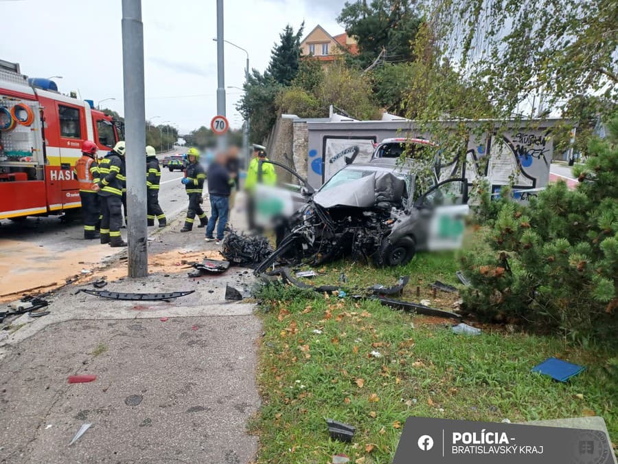 V hlavnom meste došlo k tragickej dopravnej nehode, pri ktorej zahynula chodkyňa.