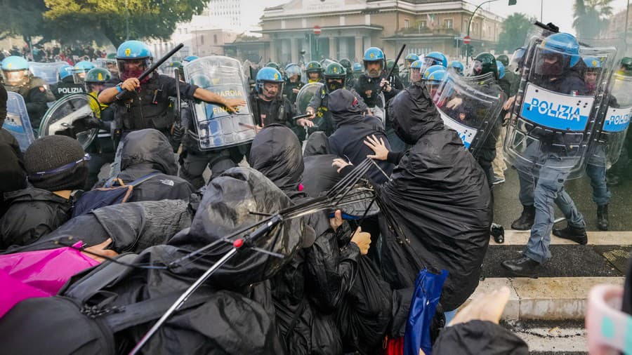 Tisíce propalestínskych demonštrantov protestovali