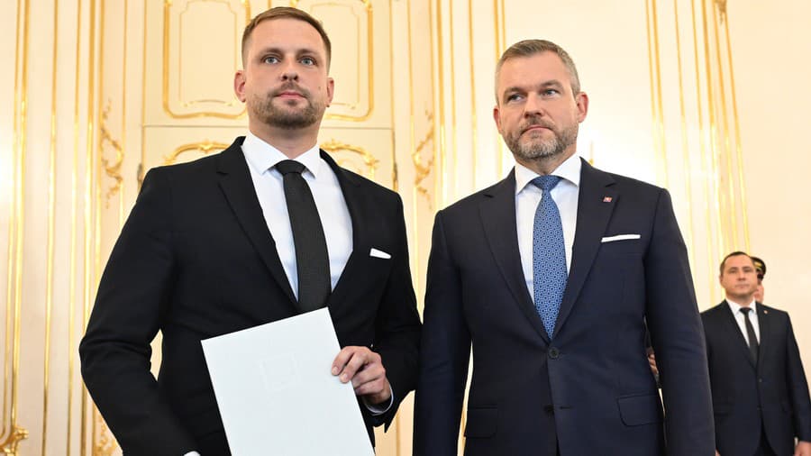 Prezident Peter Pellegrini (vpravo)