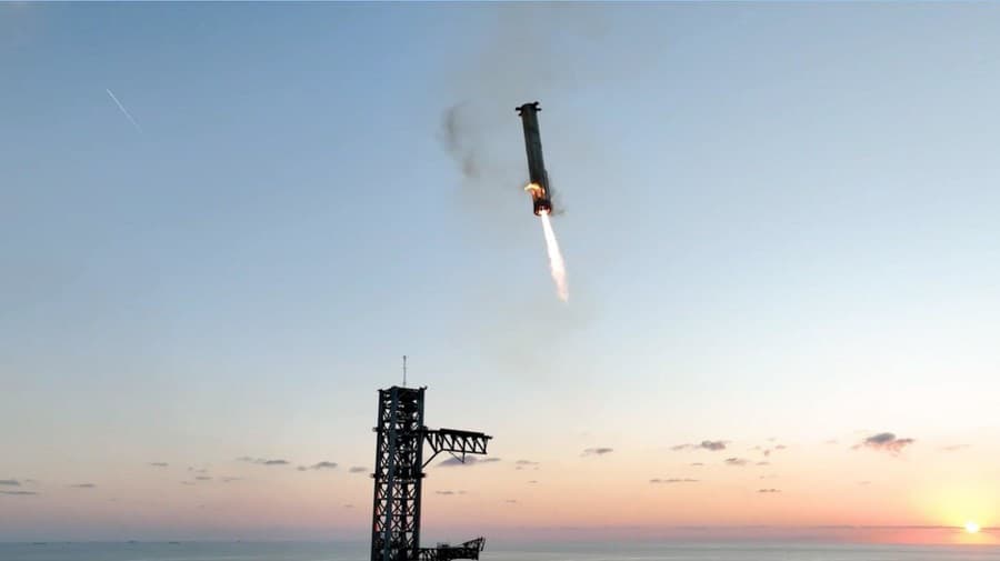 Spoločnosť SpaceX dosiahla historický úspech