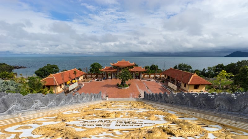 Ho Quoc, najväčšia budhistická pagoda na ostrove