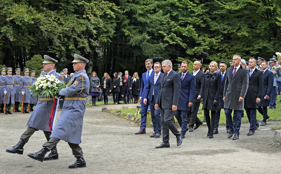 Premiér najnovšie prišiel aj