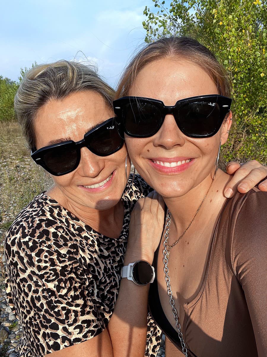 Na fotke s mamou.
