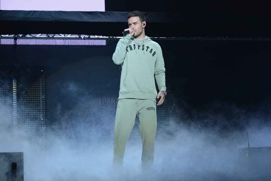 Spevák Liam Payne zomrel