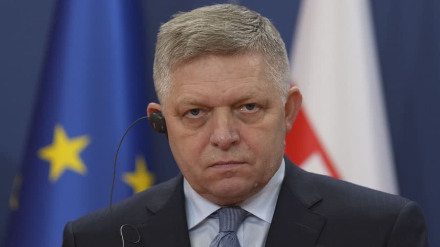 Premiér Robert Fico.