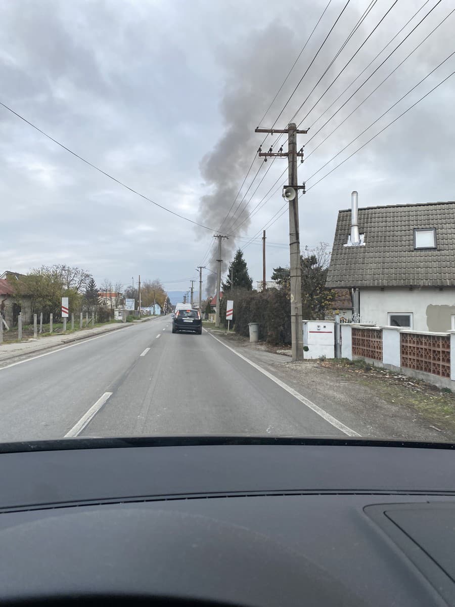 V Partizánskom vypukol požiar