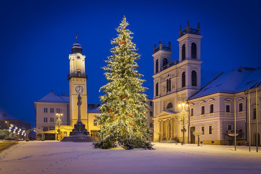 Banská Bystrica je pod