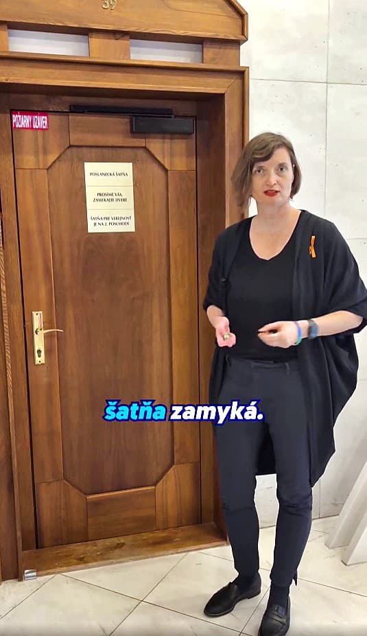 Lucia Plaváková hneď po incidente šatňu zamkla.
