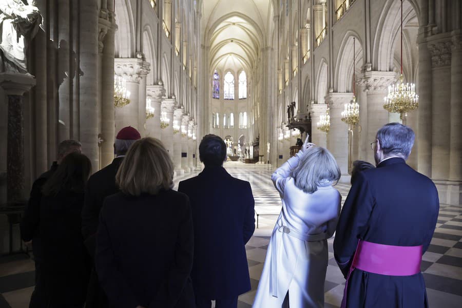 Znovuotvorenie Katedrály Notre Dame