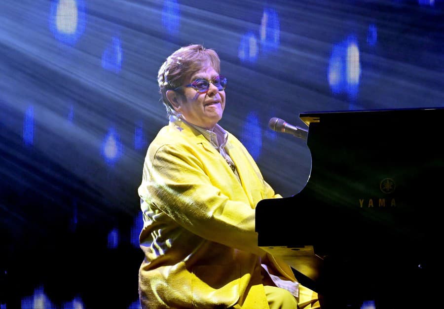 Spevák Elton John