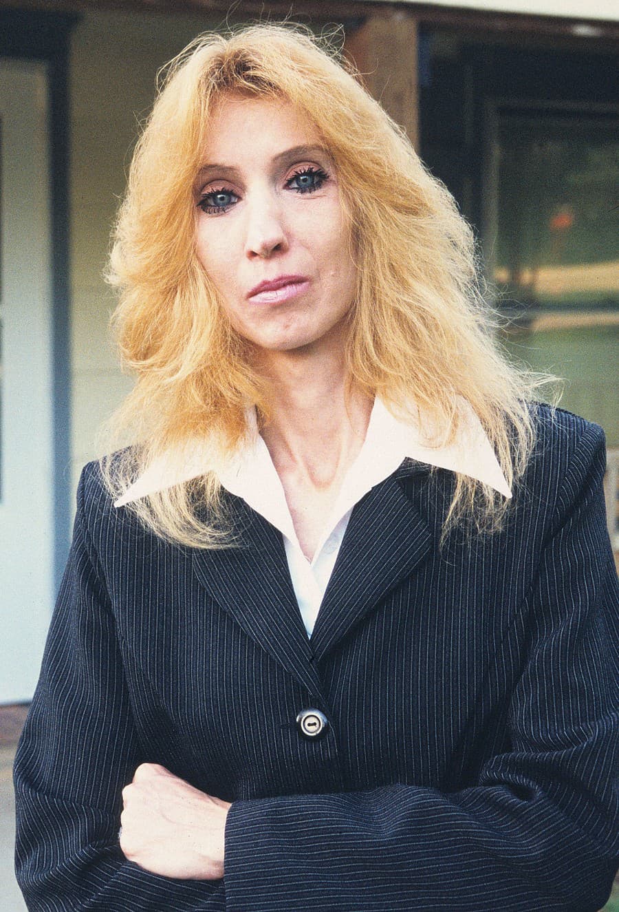 Debbie Nelsonová, matka rapera