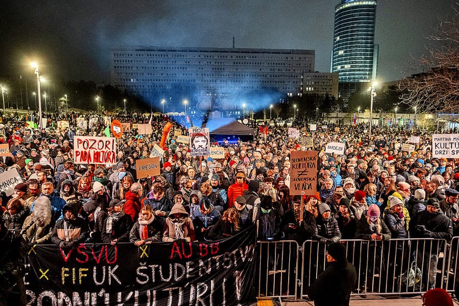 Protest vyvrcholil spoločným koncertom
na