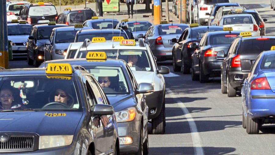 Diskriminácia slovenských taxikárov sa končí.