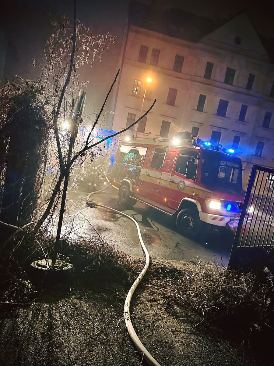 Hasiči v pondelok zasahovali