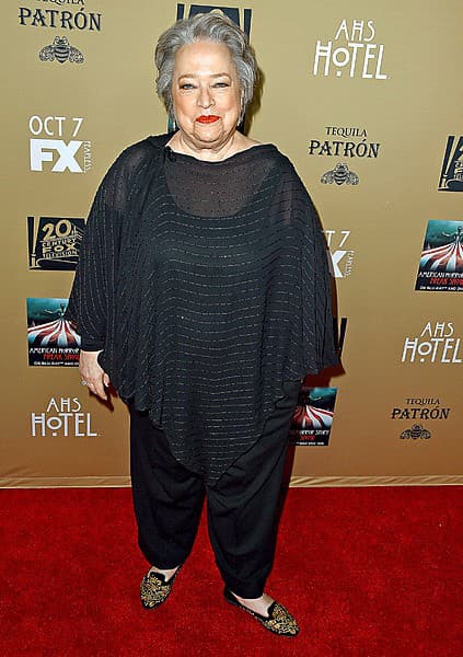 Predtým. Kathy Bates (76)