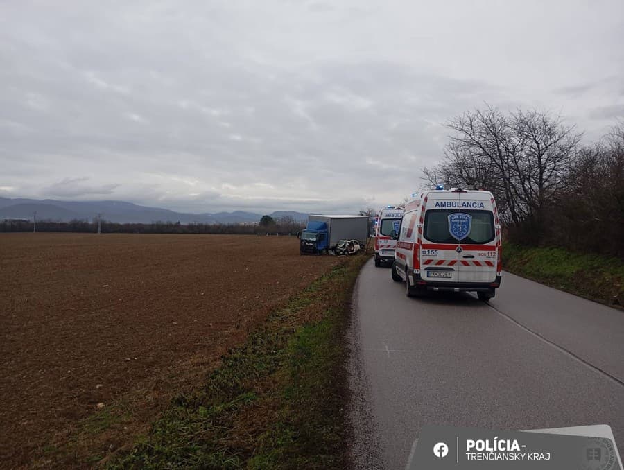 Nehodu pri Starej Turej neprežila 59-ročná vodička.