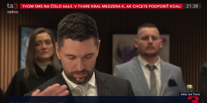 Bombic sa len pár hodín pred diskusiou nachádzal na Najvyššom súde SR.