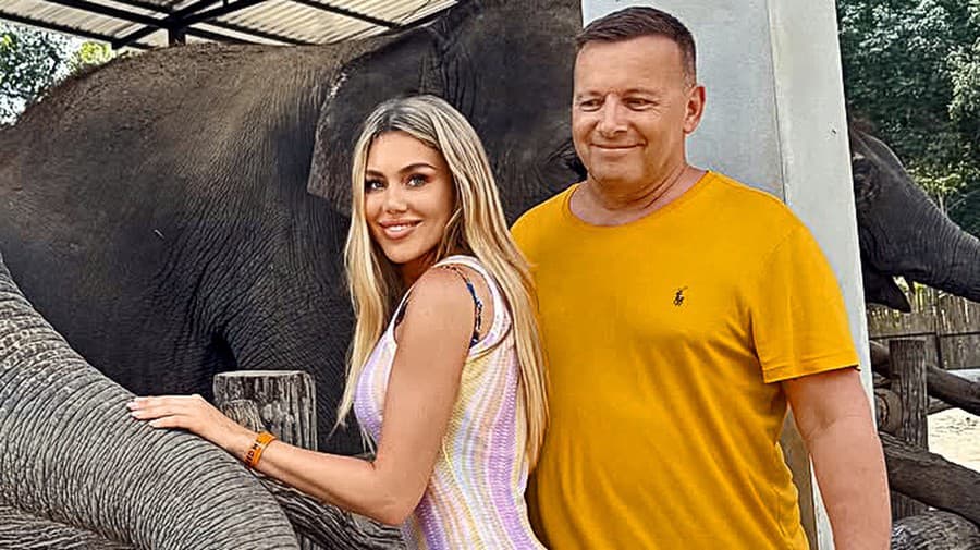 Boris a Laura si užili blízku spoločnosť slonov.