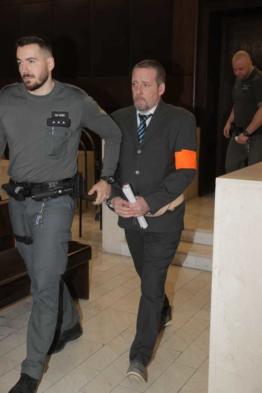 Krajský súd v Bratislave v piatok 21. februára rozhodoval o odvolaní kuchára Jozefa Hanusku.