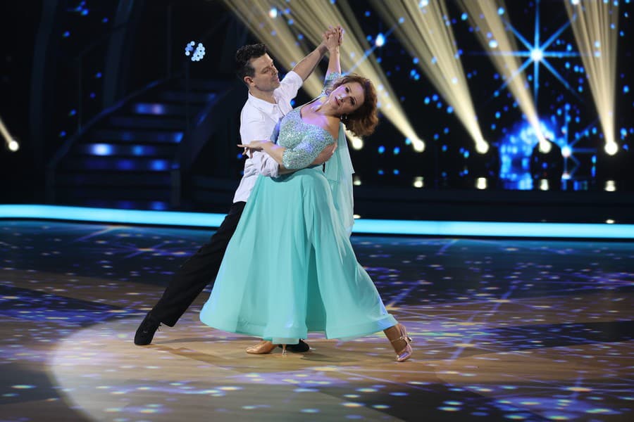 Prvé kolo 10. série Let's Dance. Na snímke Zuzana Mauréry a Matej Chren.