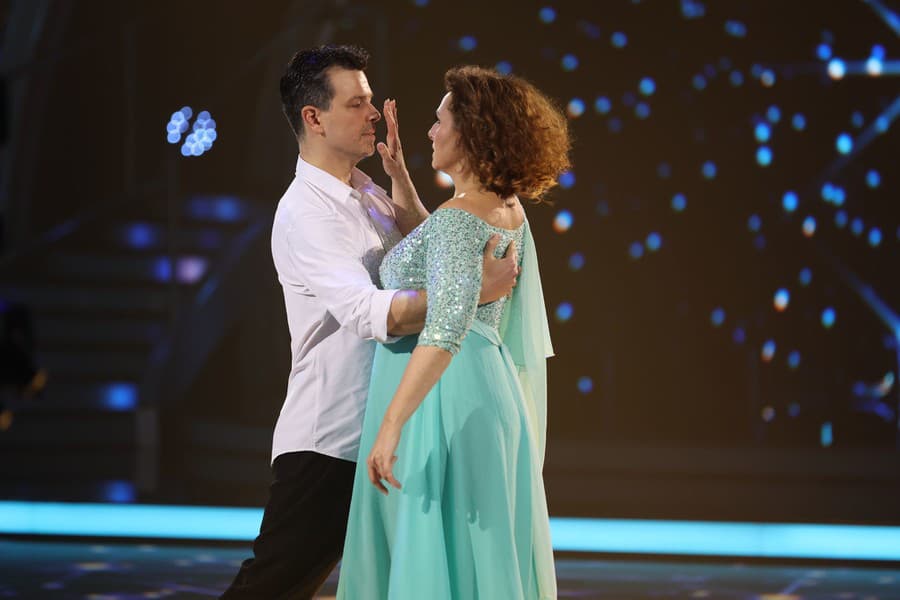 Prvé kolo 10. série Let's Dance. Na snímke Zuzana Mauréry a Matej Chren.