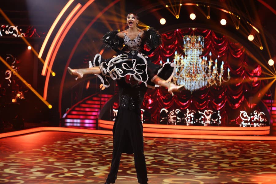 Prvé kolo 10. série Let's Dance. Na snímke ​Marek Rozkoš a Natália Horváthová.
