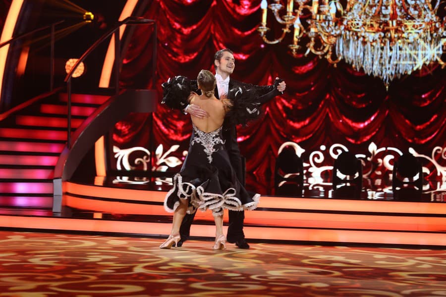 Prvé kolo 10. série Let's Dance. Na snímke ​Marek Rozkoš a Natália Horváthová.