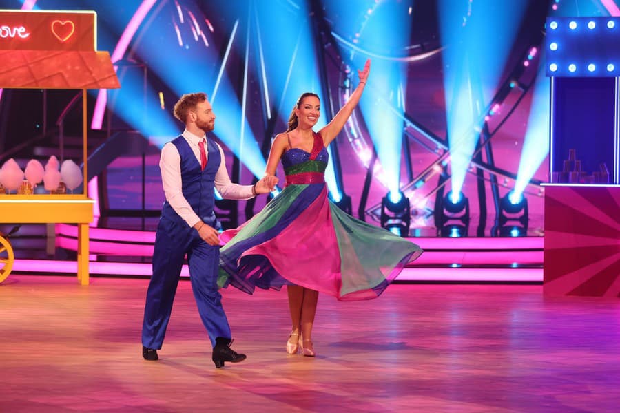 Prvé kolo 10. série Let's Dance. Na snímke Simona Leskovská a Vilém Šír.