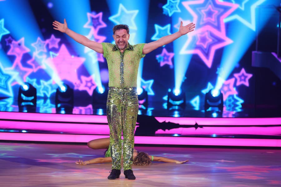 Prvé kolo 10. série Let's Dance. Na snímke Juraj Kemka a Natália Glosíková.