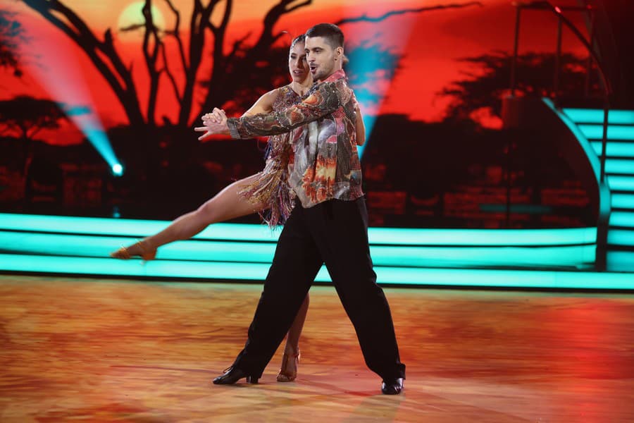Prvé kolo 10. série Let's Dance. Na snímke Zuzana Porubjaková a Jaroslav Ihring.