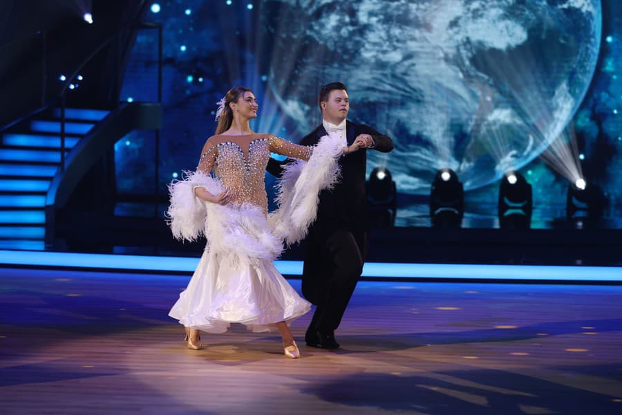 Prvé kolo 10. série Let's Dance. Na snímke Šimon Jakuš a Patrícia Piešťanská.