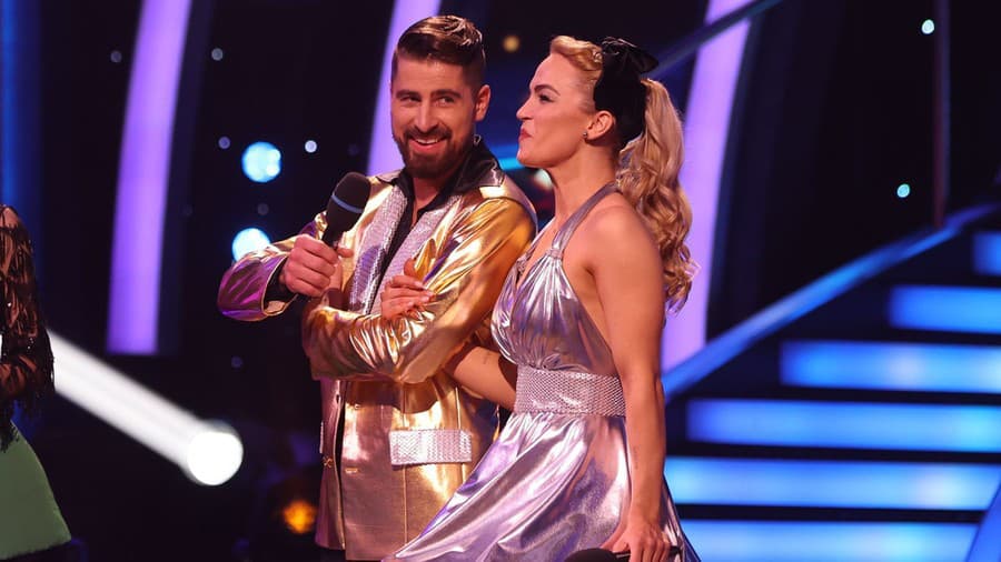 Prvé kolo 10. série Let's Dance. Na snímke Peter Sagan a Eliška Lenčešová.