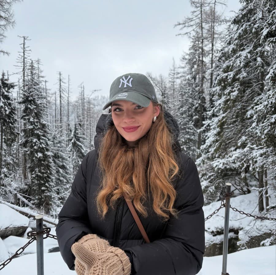 Simona Ondrušková (25).