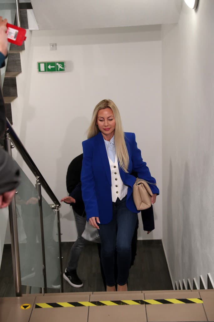 Okresný súd Trnava na svojom pracovisku v Piešťanoch v stredu 2. apríla rozhodoval o návrhu na podmienečné prepustenie Mikuláša Černáka. Na snímke je Monika Křivová.