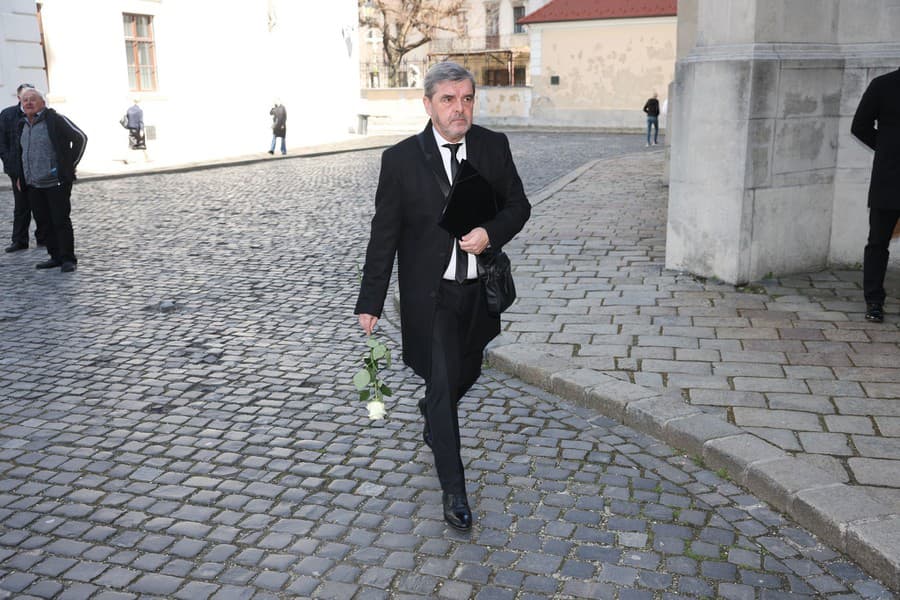Rozlúčka s Kvietikom. Na snímke Peter Kočiš.