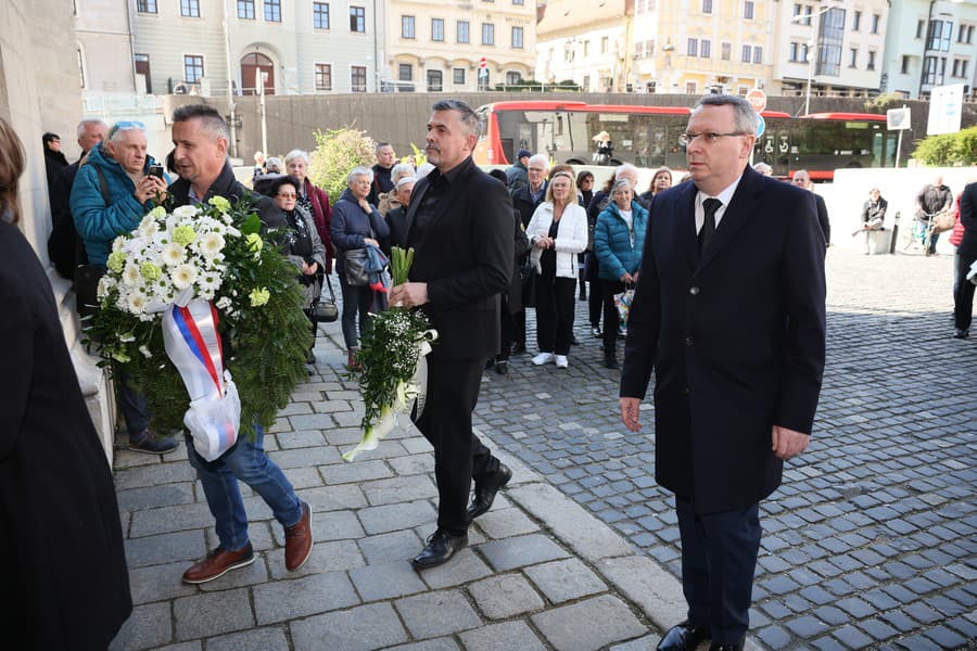 Posledná rozlúčka so Štefanom Kvietikom. Na snímke Lukáš Machala.