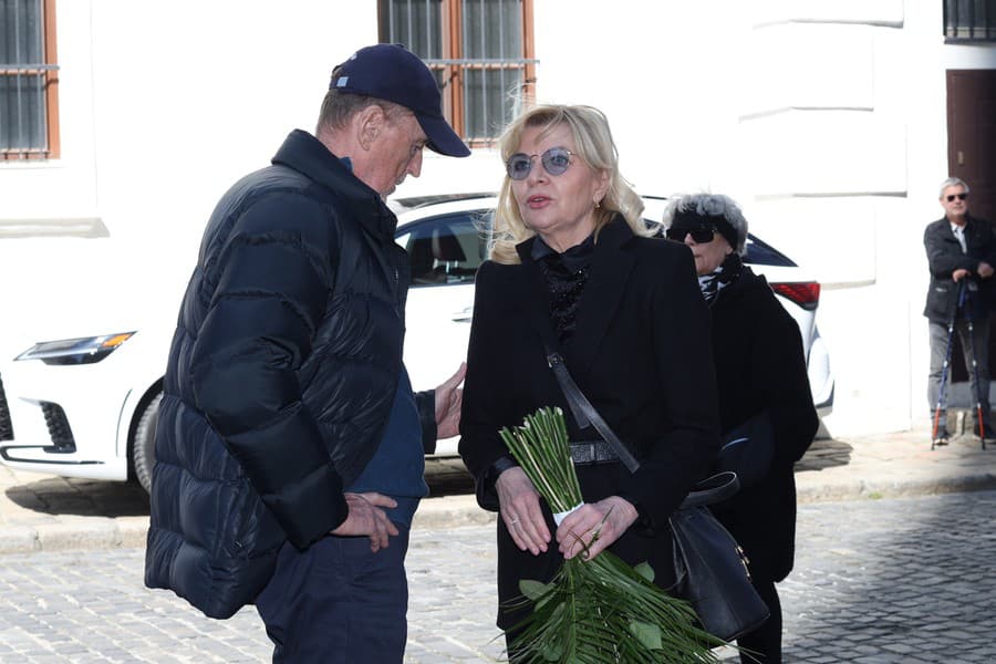 Posledná rozlúčka so Štefanom Kvietikom. Na snímke 