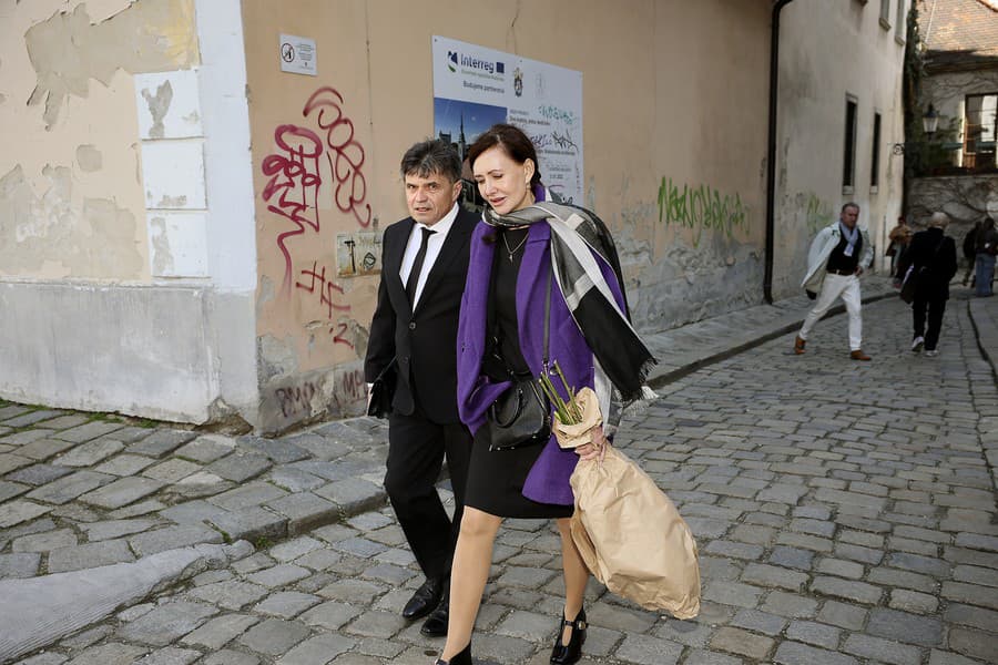 Zbohom dal exminister Peter Plavčan.