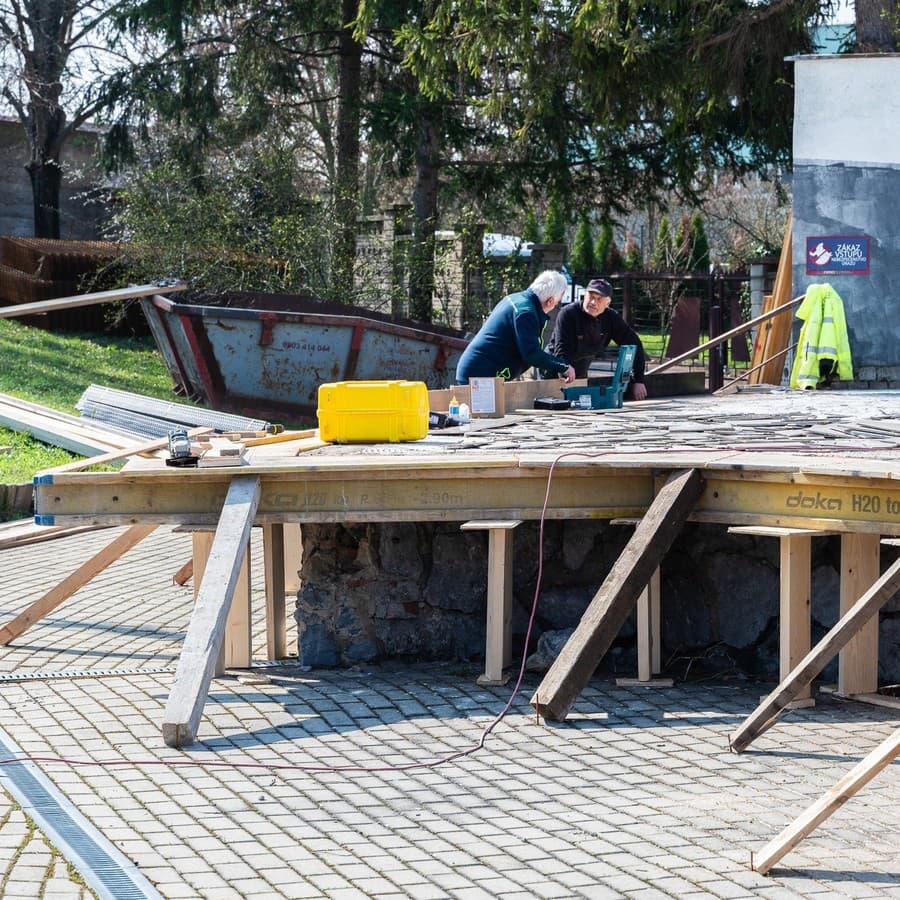 Amfiteáter v Pezinku prechádza rekonštrukciou, stane sa kultúrnym centrom.