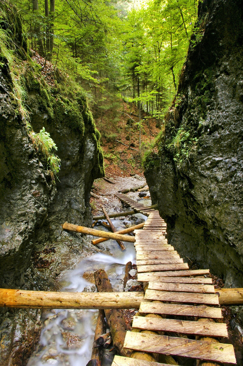 Piecky sú jednou z navyhľadávanejších roklín v Slovenskom raji.