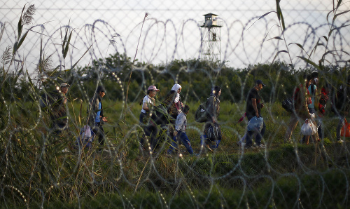 Maďarsku sa podarilo dokončiť plot proti migrantom.