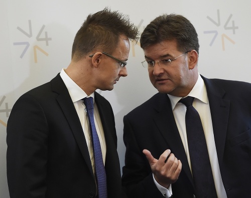 Šéf slovenskej diplomacie Miroslav Lajčák a maďarský minister Peter Szijjarto kvóty nechcú.
