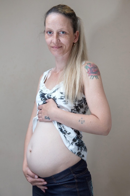 Nine zostalo aj po pôrode výrazné tehotenské bruško.
