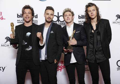 One Direction na udeľovaní cien Billboard Music Awards.