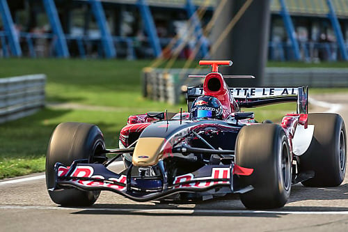 Monopost F1 Toro Rosso STR1 na slovenskom okruhu predstaví skúsený Ingo Gerstl.